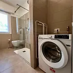 Buddy's House View Dog Friendly Whit Garage דירה אבאדיה לריאנה