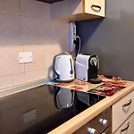 Buddy's House View Dog Friendly Whit Garage דירה